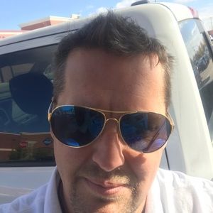 Meet your Posher, Brian